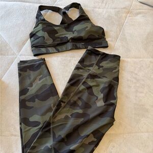 Old Navy Camouflage Sports Bra and Leggings Set